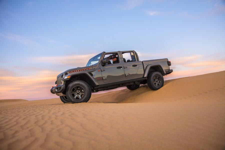  Jeep Gladiator Mojave (JT) 2020 года  (NA) (фото 24 из 58)